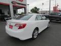 Super White - Camry SE Photo No. 7