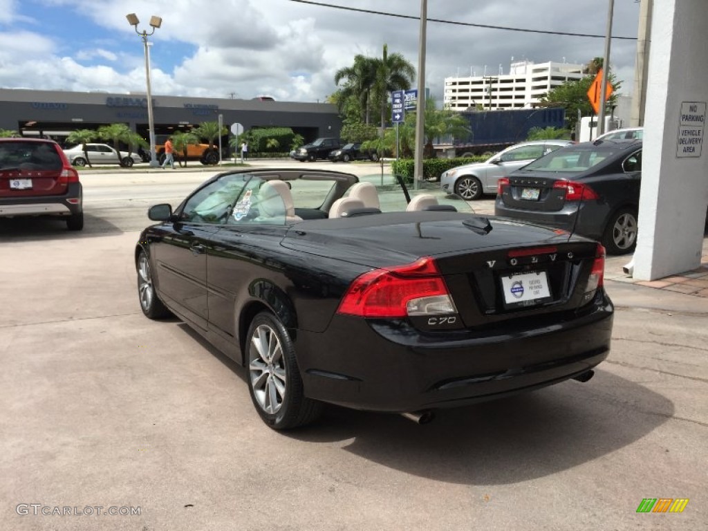 2011 C70 T5 - Black / Soverign Hide Calcite Leather/Off Black photo #3