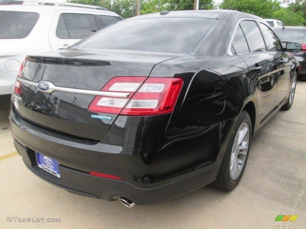 2015 Taurus SE - Tuxedo Black Metallic / Dune photo #7