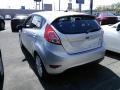 Ingot Silver - Fiesta SE Hatchback Photo No. 4