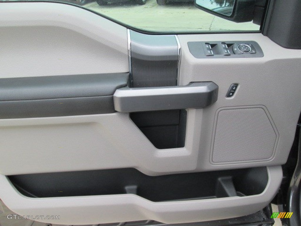 2015 F150 XLT SuperCrew - Magnetic Metallic / Medium Earth Gray photo #26