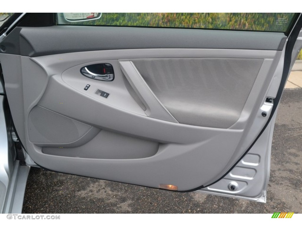 2010 Toyota Camry LE Ash Gray Door Panel Photo #103751114