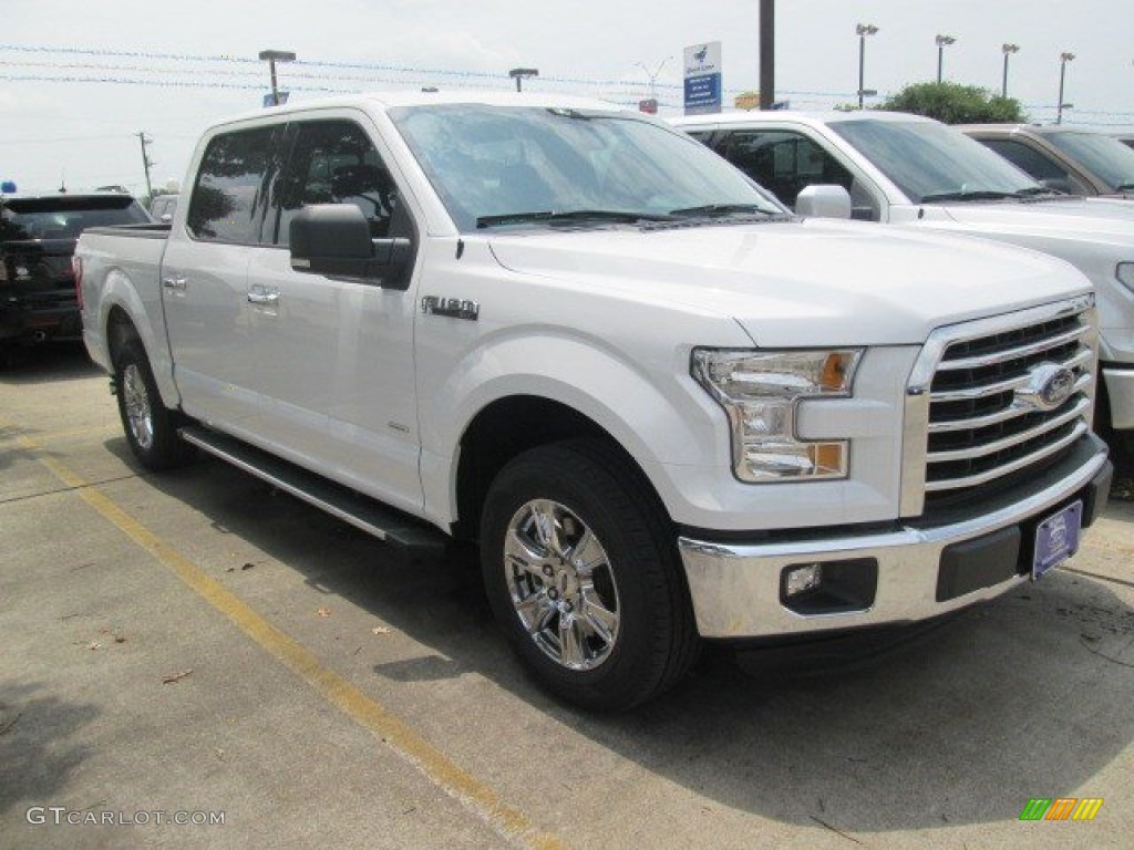 2015 F150 XLT SuperCrew - Oxford White / Medium Earth Gray photo #1
