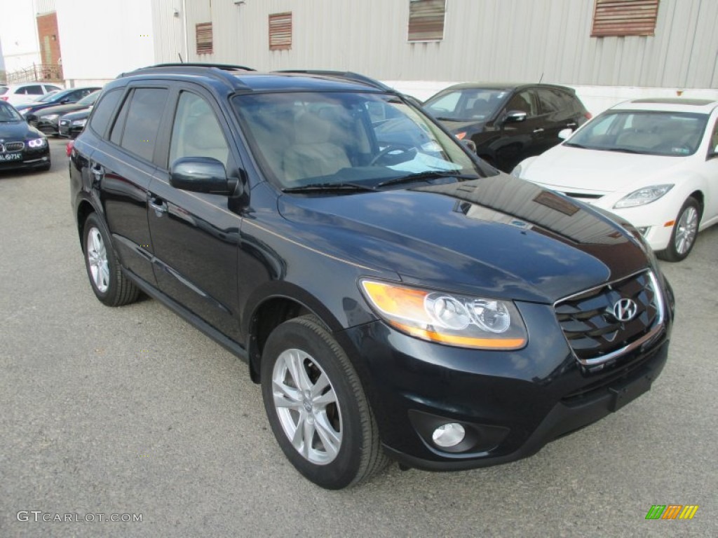 Phantom Black Metallic Hyundai Santa Fe