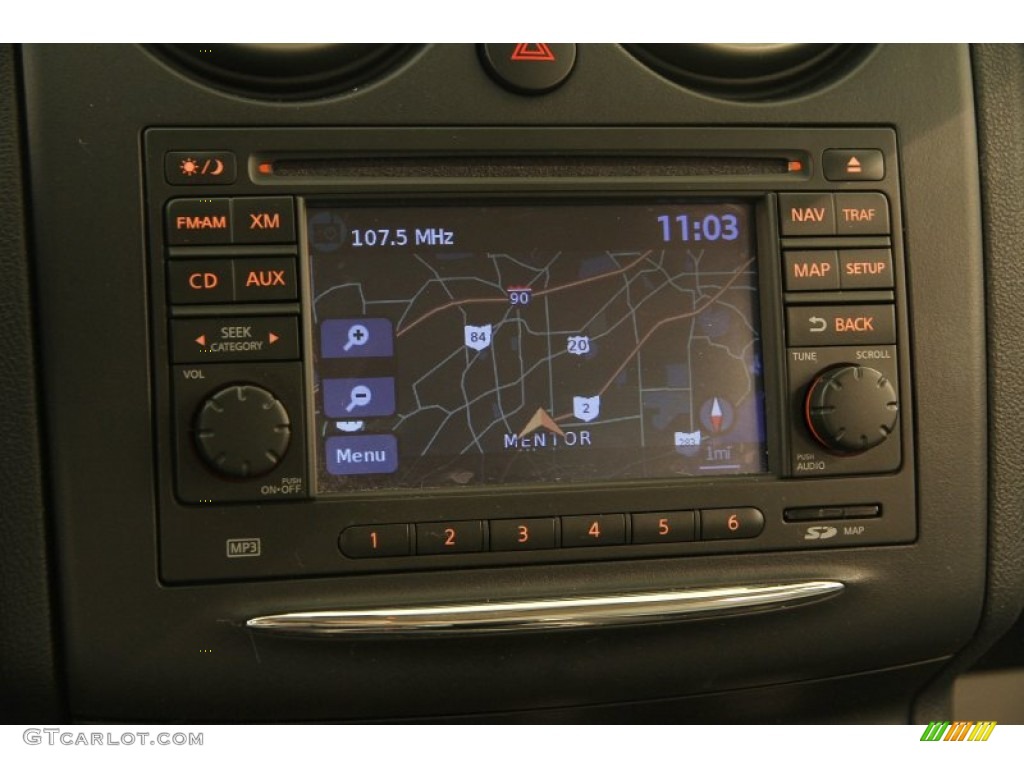 2011 Rogue SL AWD - Pearl White / Gray photo #9