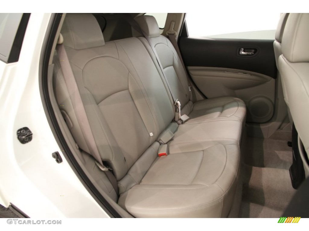 2011 Rogue SL AWD - Pearl White / Gray photo #13