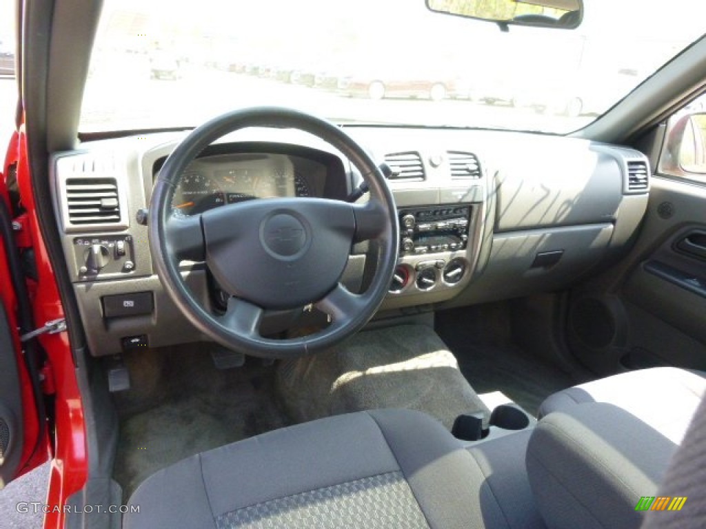 2006 Colorado LT Crew Cab - Victory Red / Very Dark Pewter photo #10
