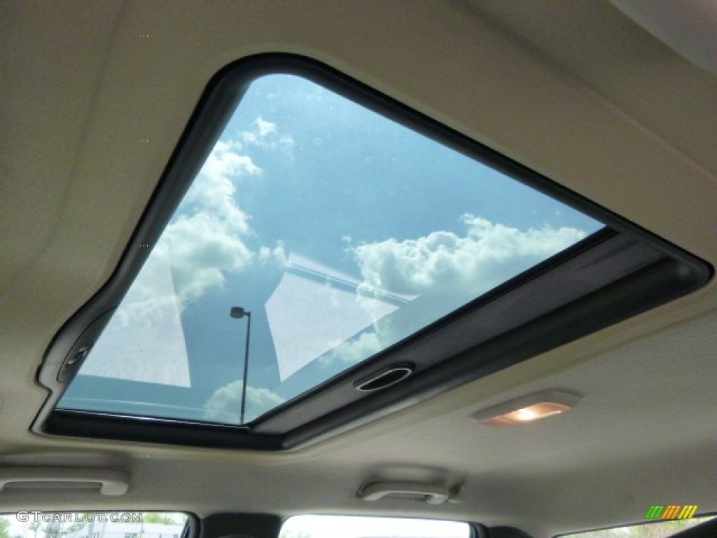 2006 Colorado LT Crew Cab - Victory Red / Very Dark Pewter photo #12