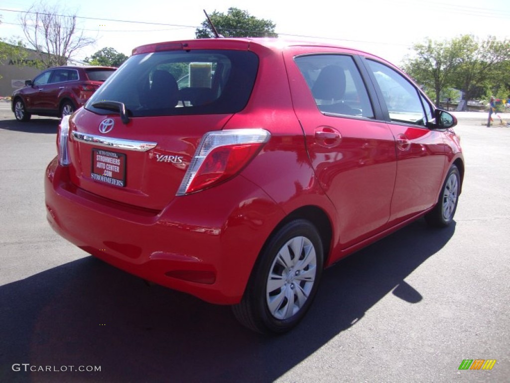 2013 Yaris L 5 Door - Absolutely Red / Ash photo #7