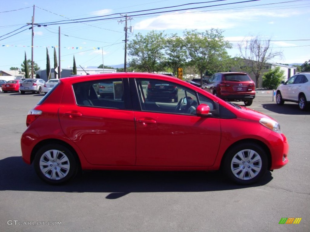2013 Yaris L 5 Door - Absolutely Red / Ash photo #8