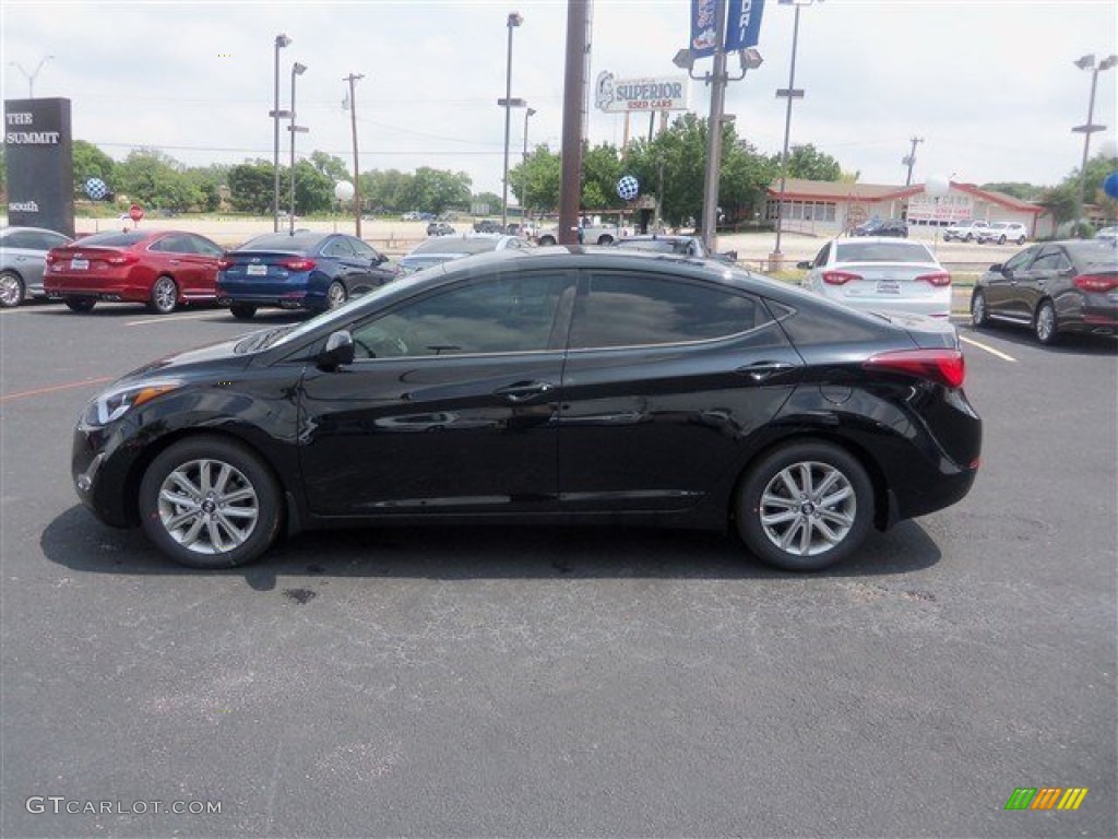 2016 Elantra SE - Phantom Black / Beige photo #5