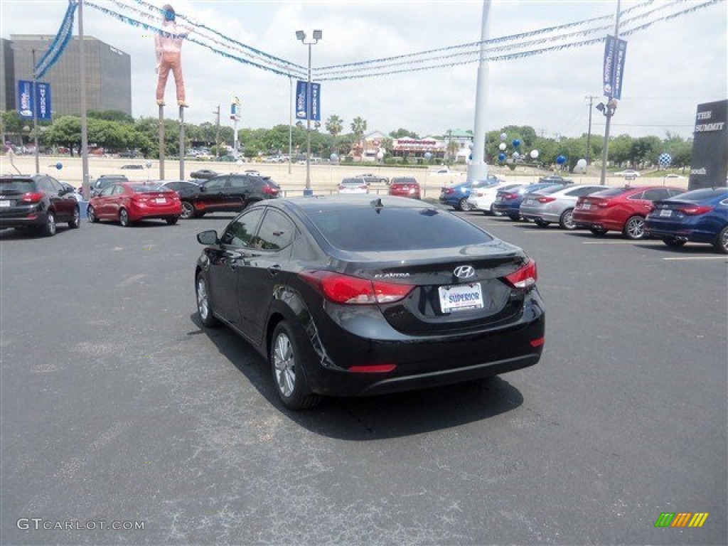 2016 Elantra SE - Phantom Black / Beige photo #6