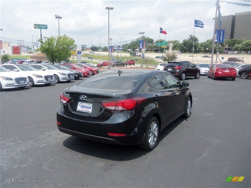 2016 Elantra SE - Phantom Black / Beige photo #8