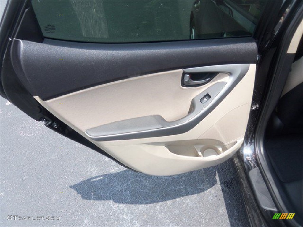 2016 Elantra SE - Phantom Black / Beige photo #11