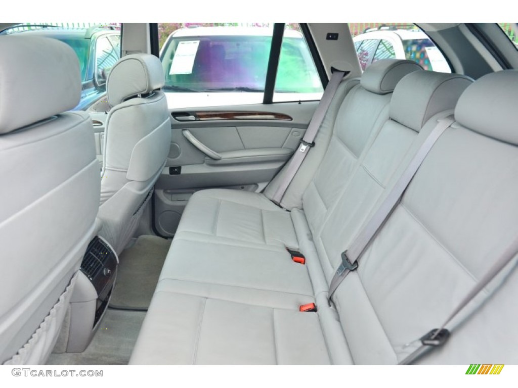 2005 BMW X5 4.4i Rear Seat Photos