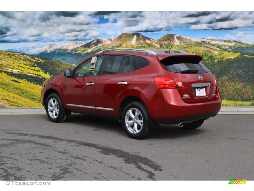 2011 Rogue SV AWD - Cayenne Red / Black photo #7
