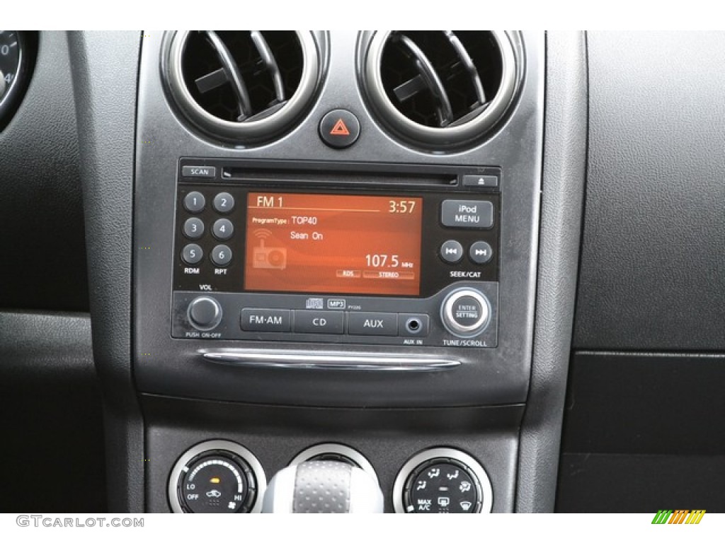 2011 Rogue SV AWD - Cayenne Red / Black photo #13