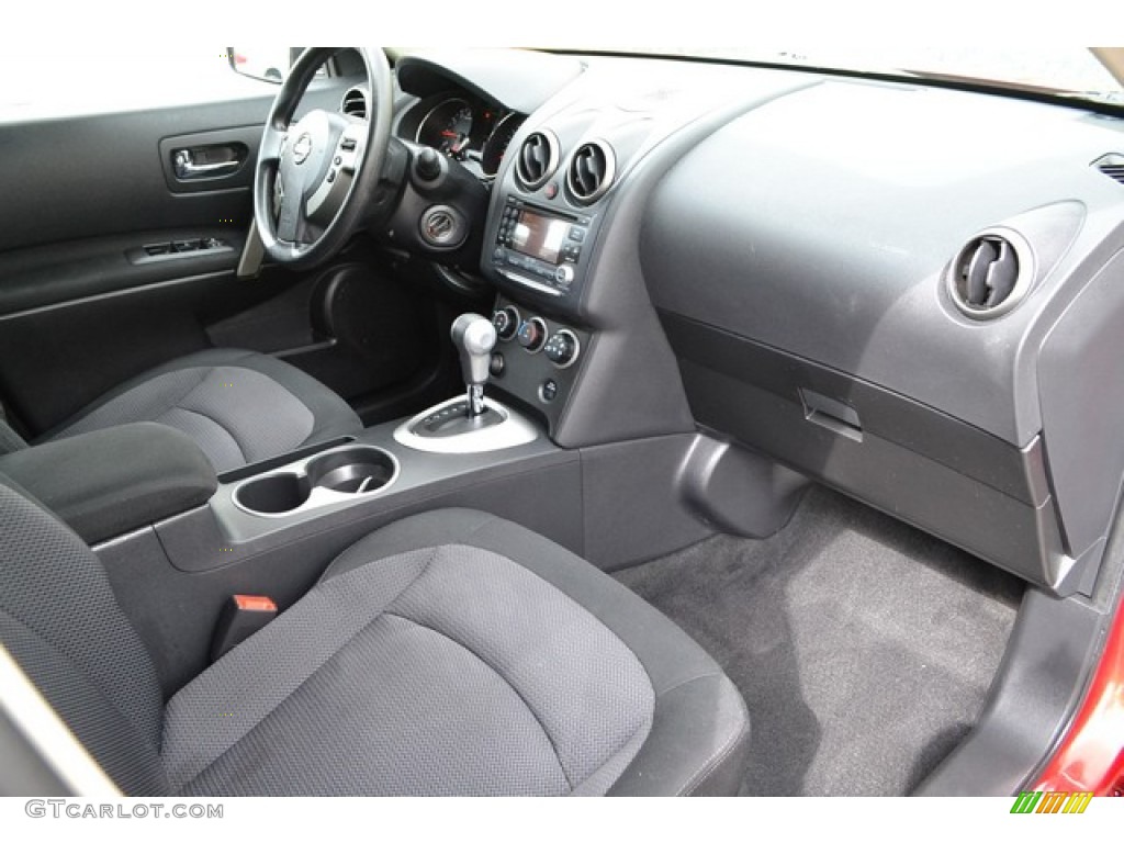 2011 Rogue SV AWD - Cayenne Red / Black photo #14