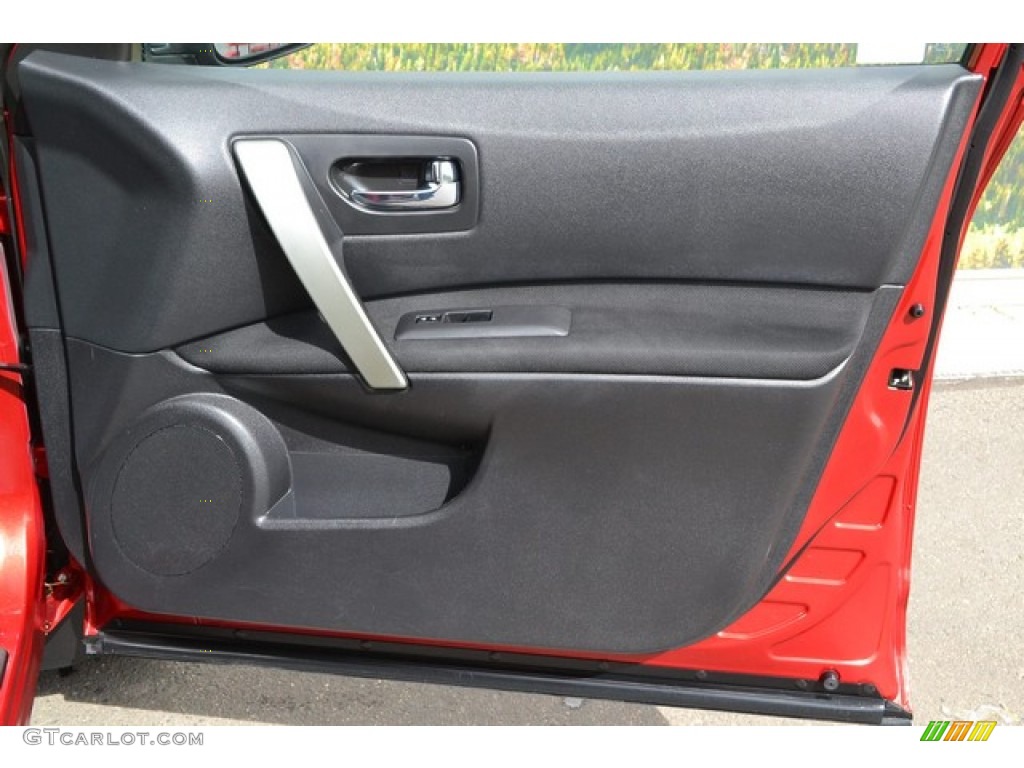 2011 Rogue SV AWD - Cayenne Red / Black photo #22