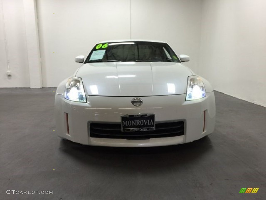 2006 350Z Touring Coupe - Pikes Peak White Pearl / Carbon Black photo #2