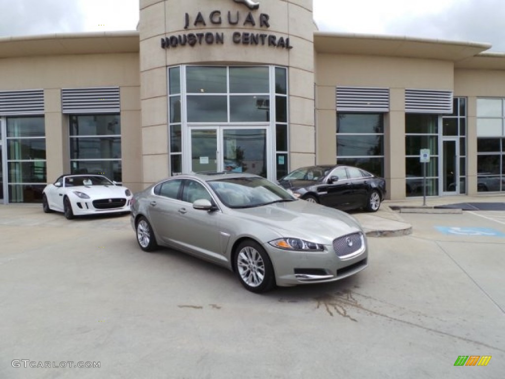 Cashmere Metallic Jaguar XF