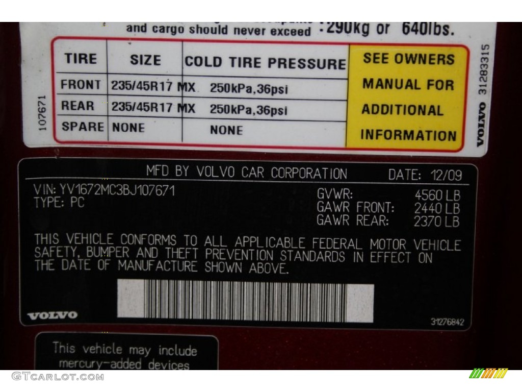 2011 C70 T5 - Flamenco Red Metallic / Cranberry Leather/Off Black photo #31