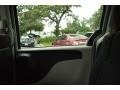 Stone White - Grand Caravan SE Photo No. 17