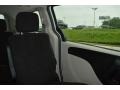 Stone White - Grand Caravan SE Photo No. 20