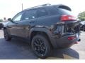 Brilliant Black Crystal Pearl - Cherokee Trailhawk 4x4 Photo No. 5