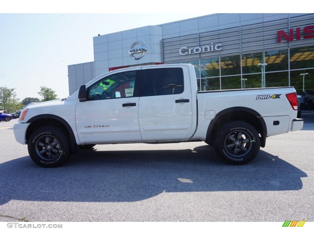 2015 Titan PRO-4X Crew Cab 4x4 - Glacier White / Charcoal photo #2
