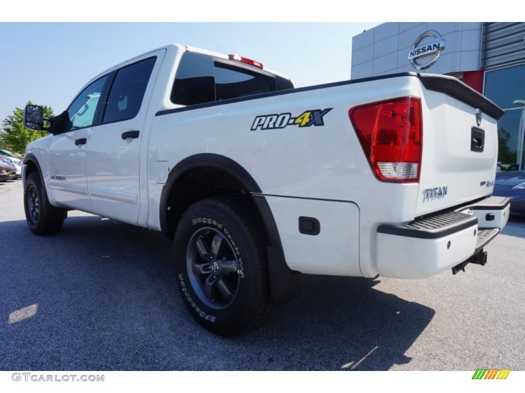 2015 Titan PRO-4X Crew Cab 4x4 - Glacier White / Charcoal photo #3