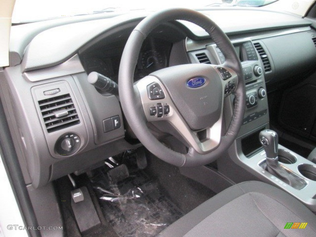 2015 Ford Flex SE Interior Color Photos