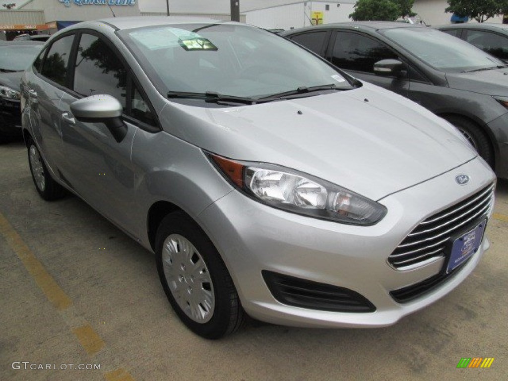 2015 Fiesta S Sedan - Ingot Silver Metallic / Charcoal Black photo #1