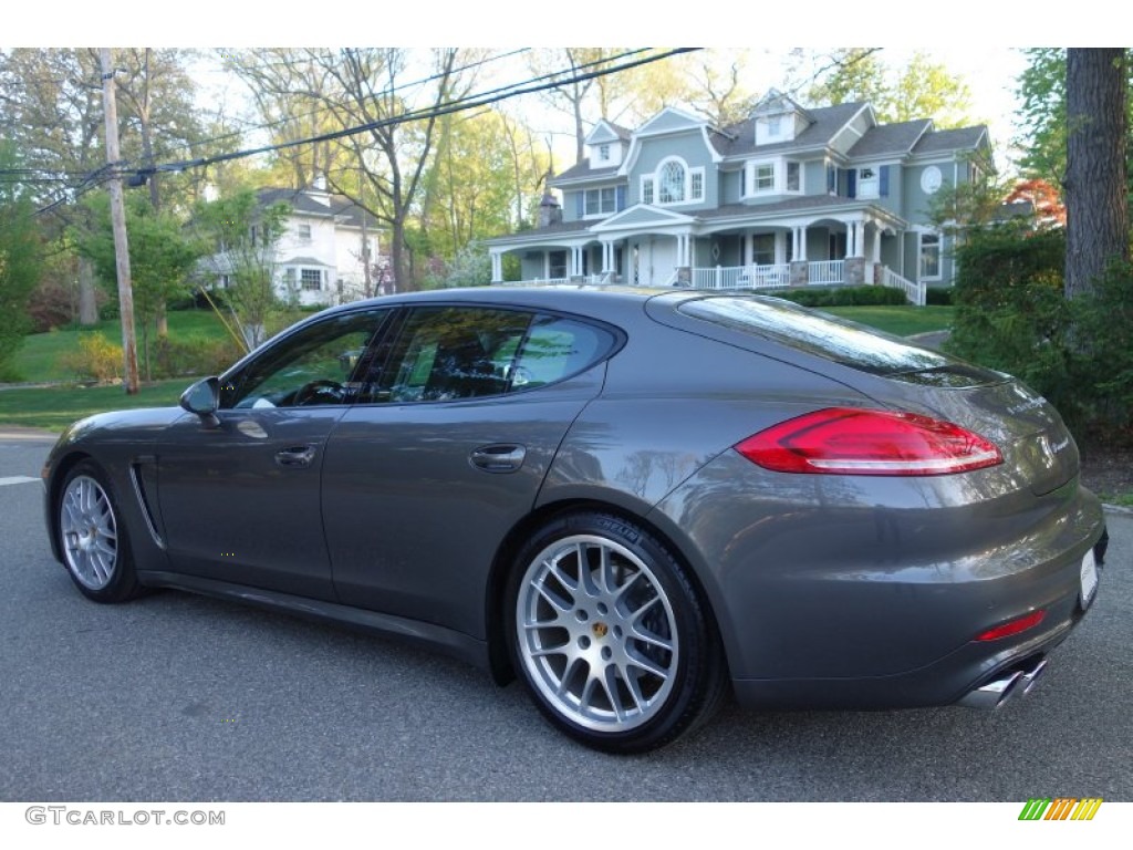 2015 Panamera 4 - Agate Grey Metallic / Black photo #4