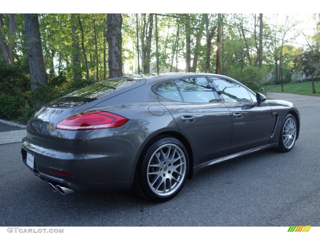 2015 Panamera 4 - Agate Grey Metallic / Black photo #10