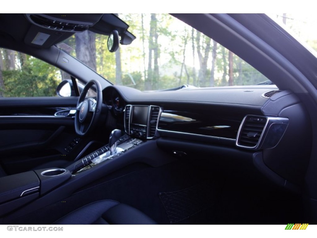 2015 Panamera 4 - Agate Grey Metallic / Black photo #22