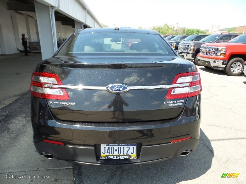 2015 Taurus Limited - Tuxedo Black Metallic / Charcoal Black photo #3