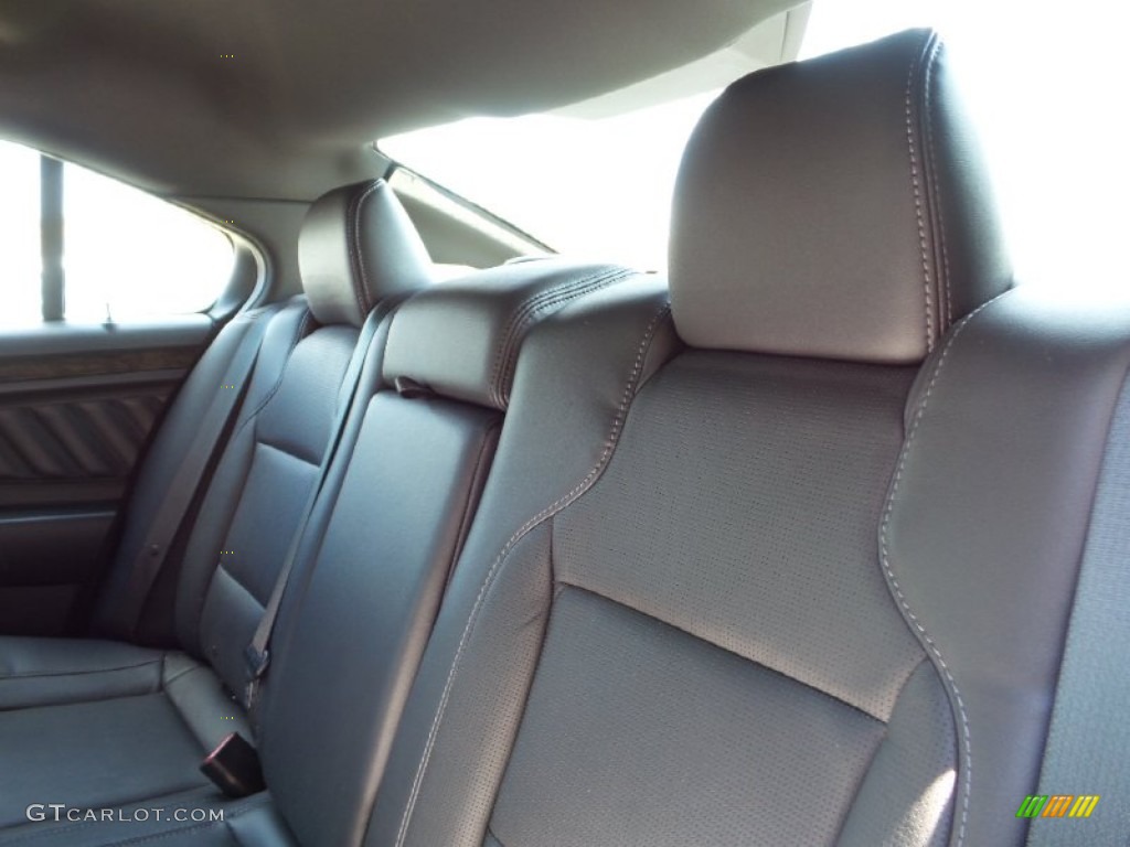 2015 Taurus Limited - Tuxedo Black Metallic / Charcoal Black photo #11