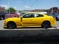 Stinger Yellow - Charger SRT8 Super Bee Photo No. 6