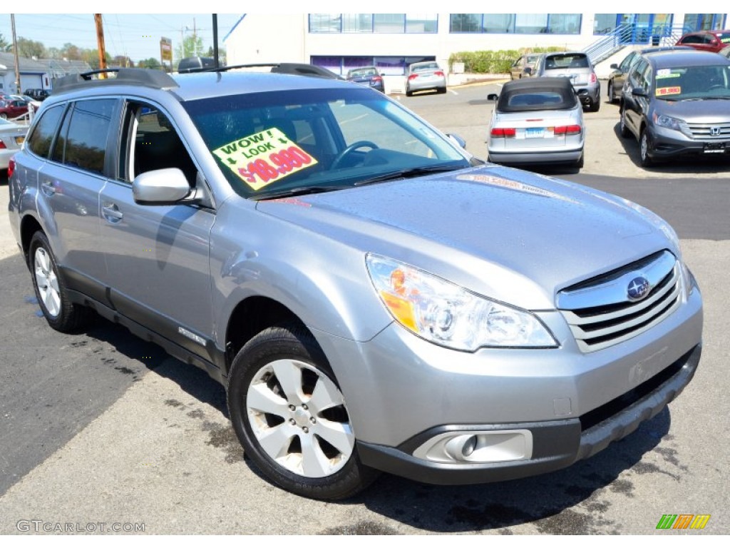 2011 Subaru Outback 2.5i Premium Wagon Exterior Photos