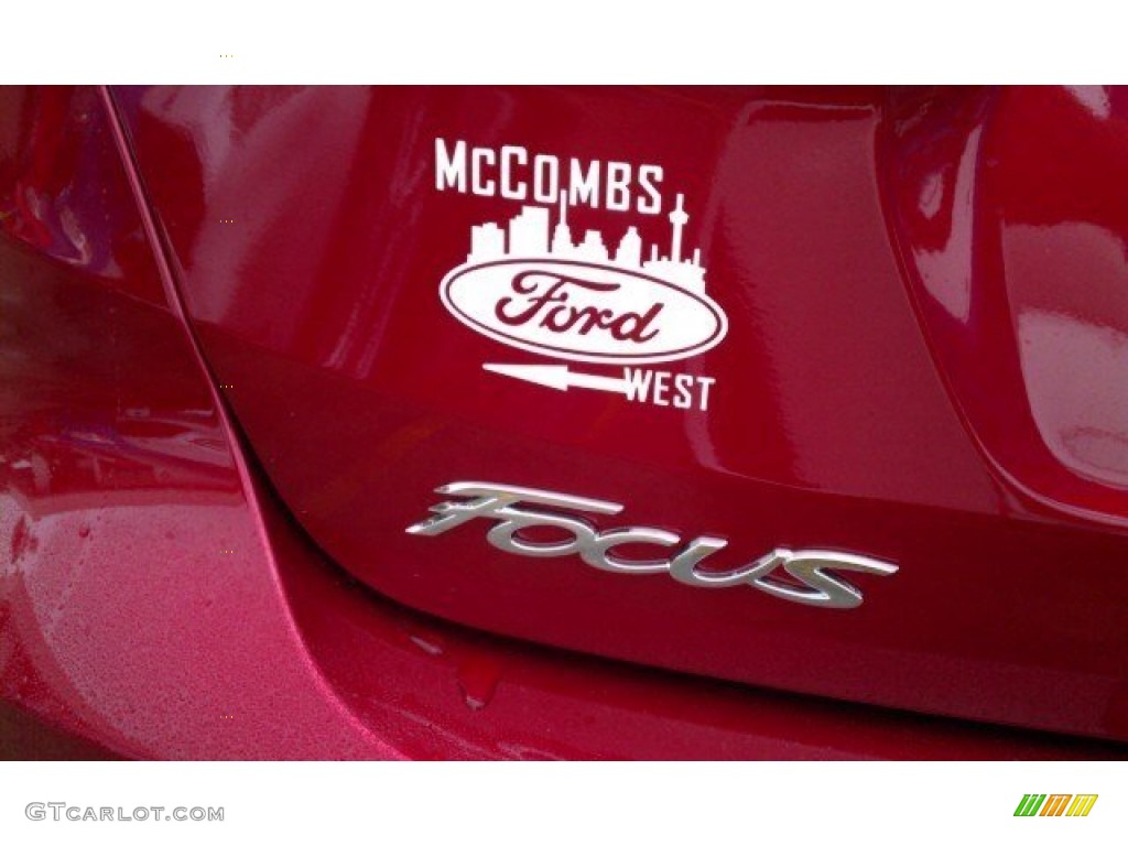 2015 Focus SE Sedan - Ruby Red Metallic / Charcoal Black photo #10