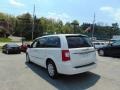 Stone White - Town & Country Touring - L Photo No. 5