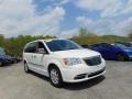 Stone White - Town & Country Touring - L Photo No. 9