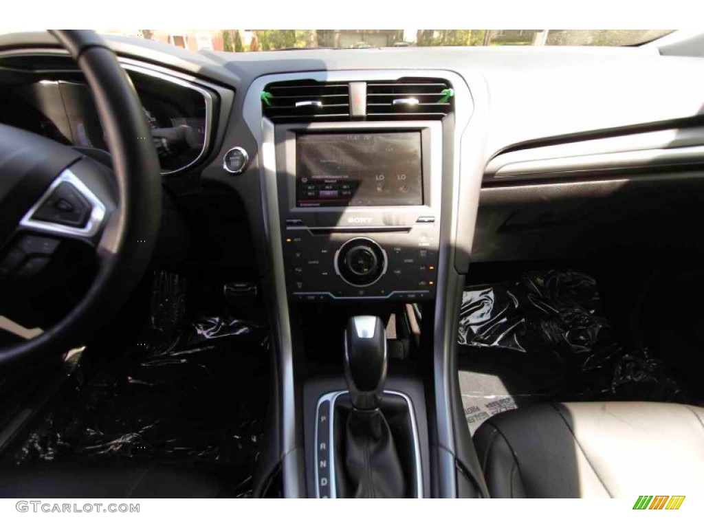 2013 Fusion Titanium AWD - Tuxedo Black Metallic / Charcoal Black photo #16