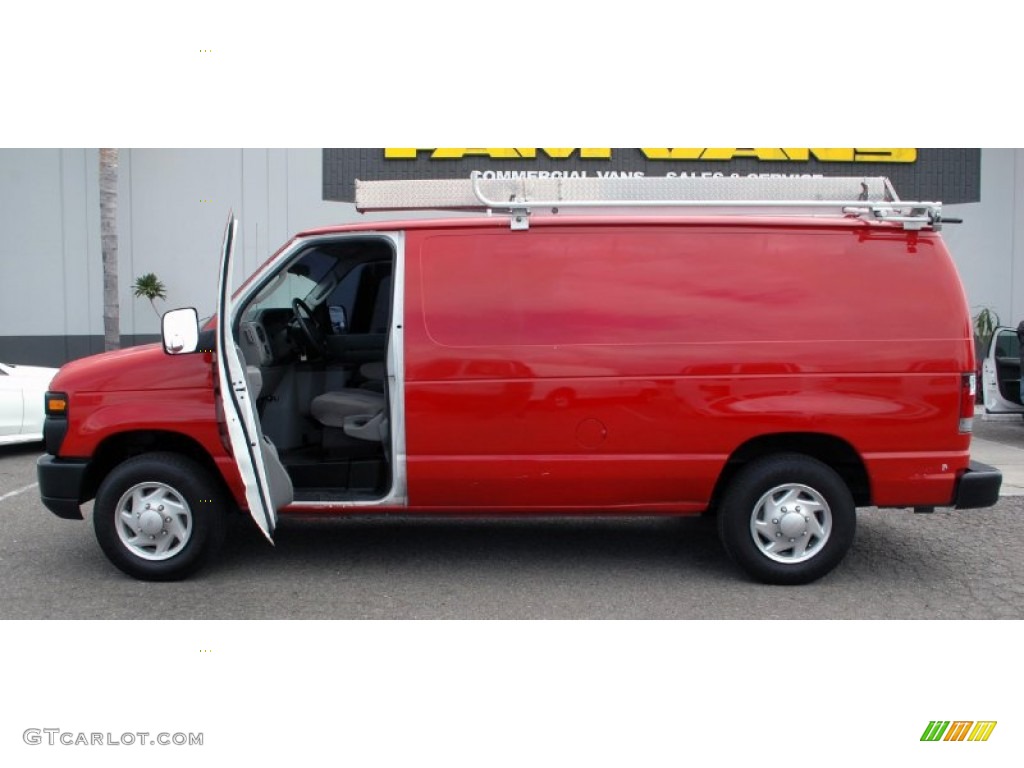 2009 E Series Van E150 Cargo - Red / Medium Flint photo #9