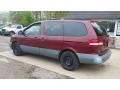 2002 Vintage Red Pearl Toyota Sienna LE  photo #3