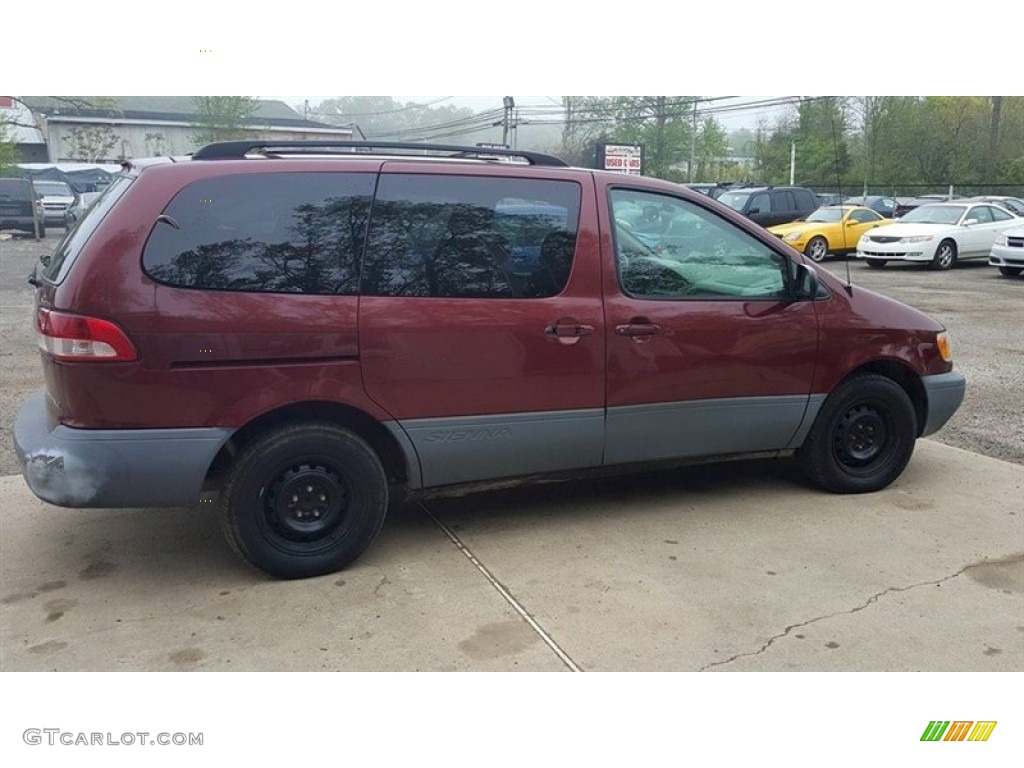 2002 Sienna LE - Vintage Red Pearl / Oak photo #6