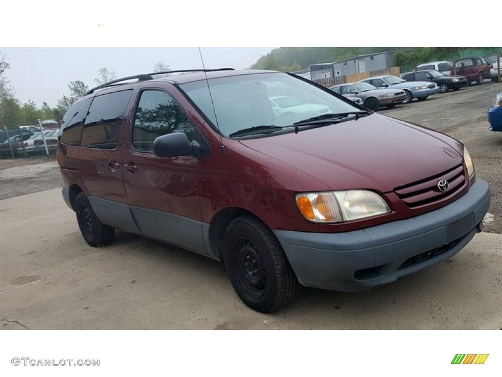 Vintage Red Pearl 2002 Toyota Sienna LE Exterior Photo #103837474