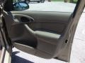 Fort Knox Gold Metallic - Focus SE Sedan Photo No. 16