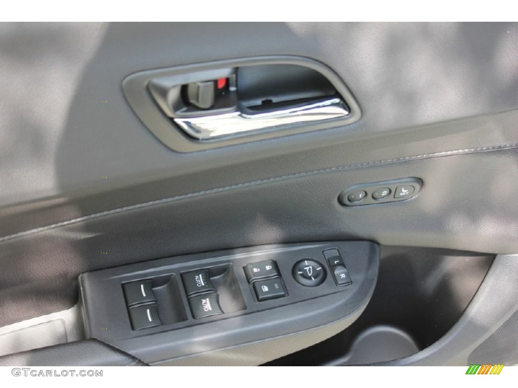2016 Acura ILX Technology Controls Photo #103842415